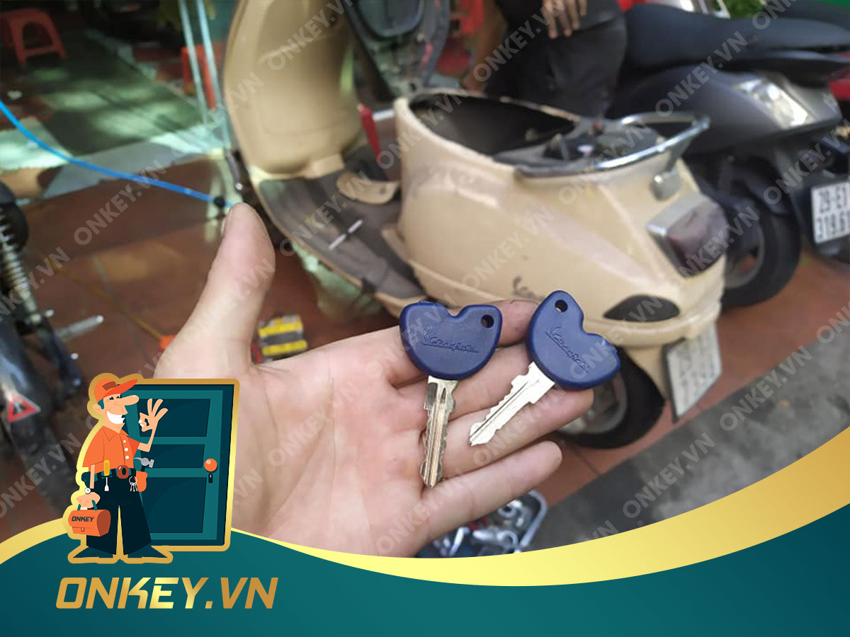 Dịch vụ làm chìa khoá xe Vespa