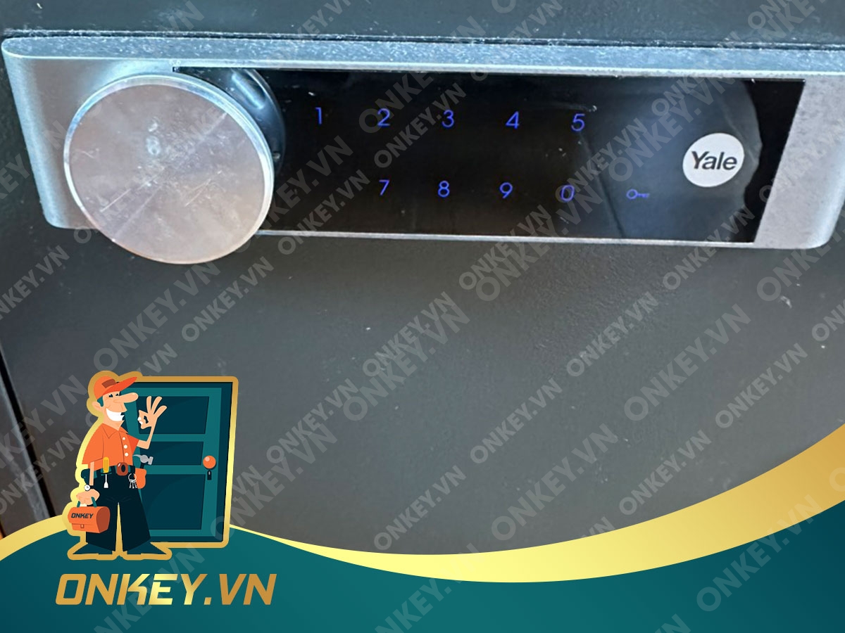 Sửa khoá mở khoá két sắt Yale