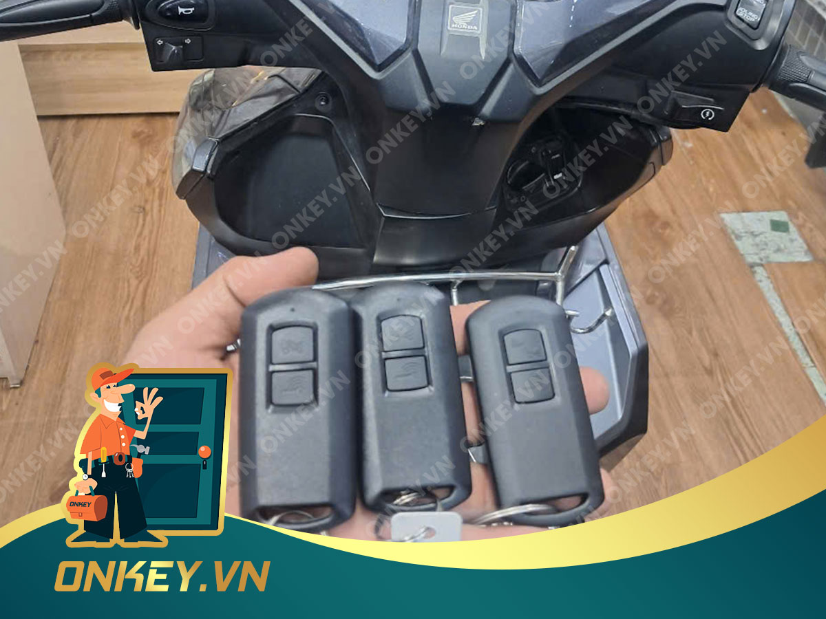 Làm khoá từ xe máy