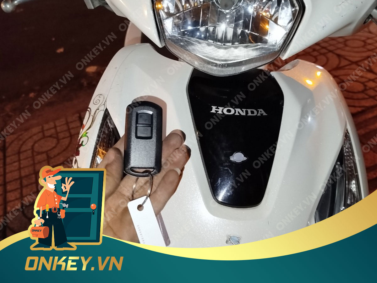Mở khoá khẩn cấp xe Vision liên hệ 0933.898.890