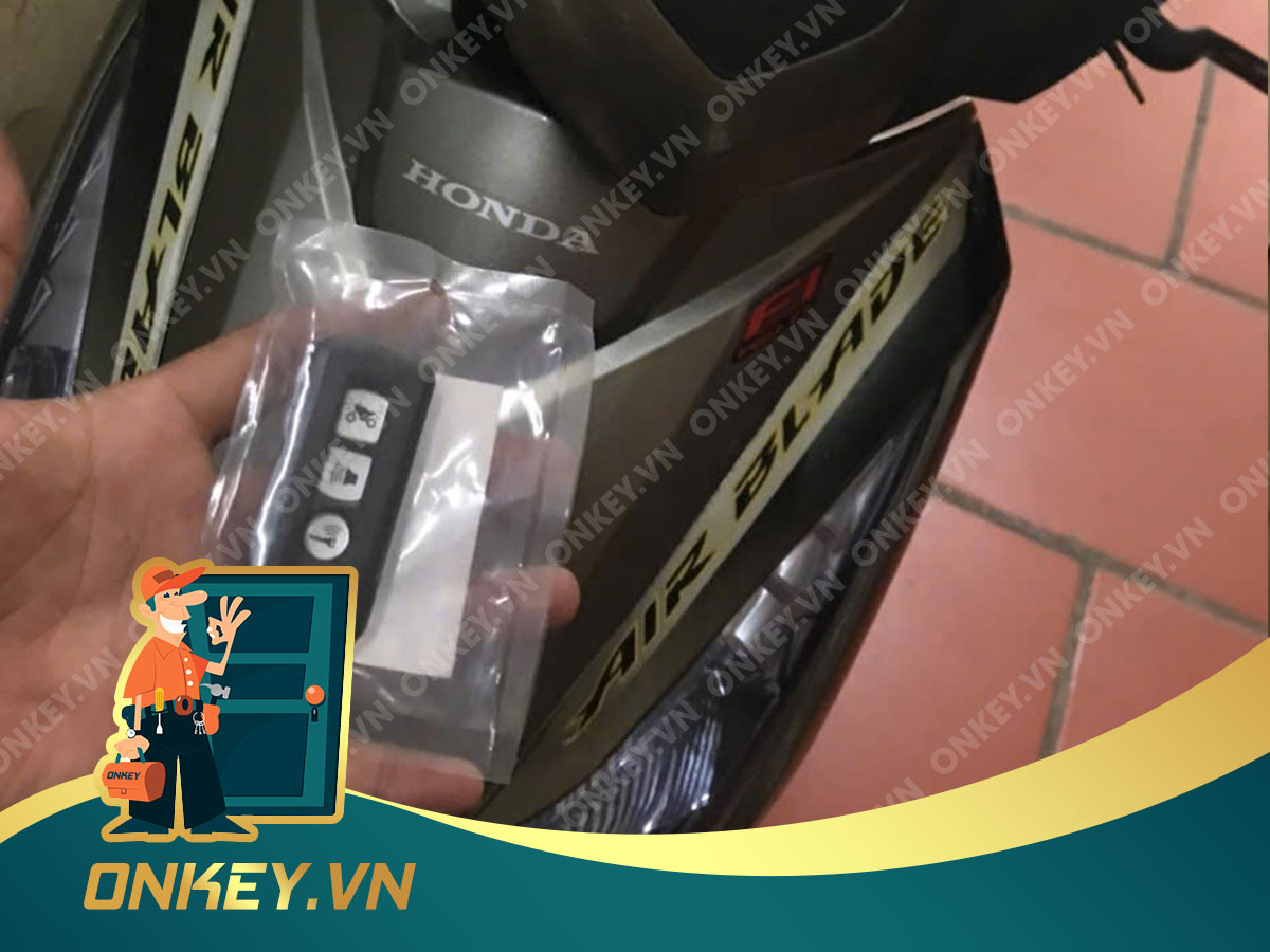 Mở khoá xe ab liên hệ 0933.898.890