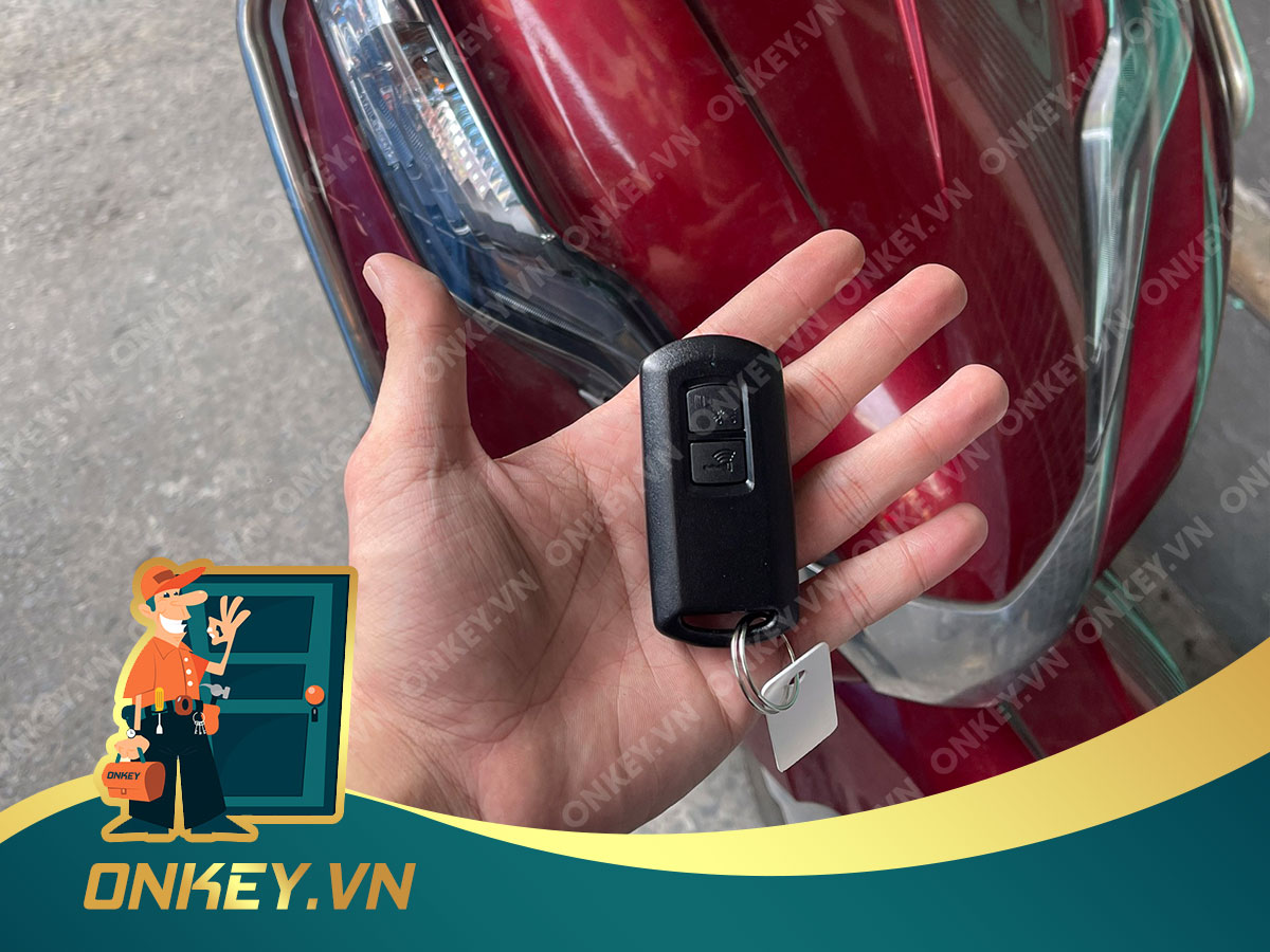Mở khóa từ xe Lead liên hệ 0933.898.890