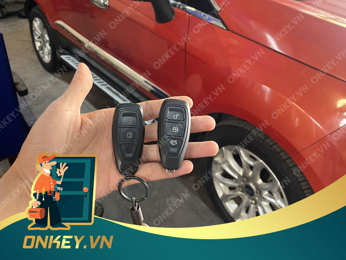 Thợ mở khoá xe ô tô liên hệ 0933.898.890