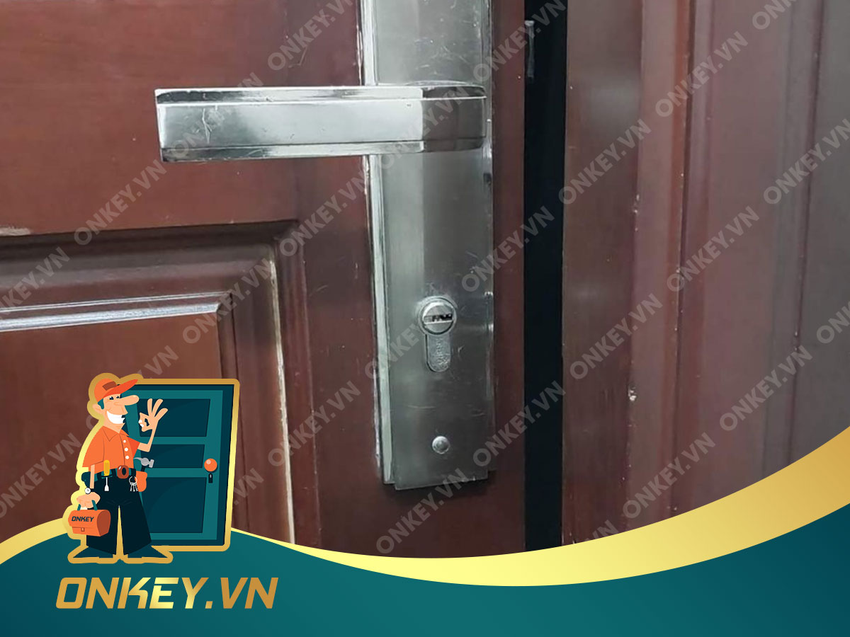 Thợ sửa khoá cửa gần đây liên hệ 0933.898.890