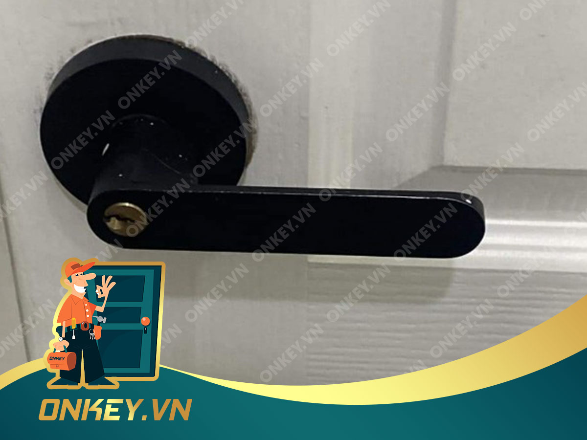 Thợ sửa khoá cửa tại nhà liên hệ 0933898890